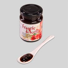 Lade das Bild in den Galerie-Viewer, Acetaia Marchi BIO Salsa agrodolce Fragole & Aceto Balsamico IGP Süßsaure Sauce mit Erdbeeren und Aceto Balsamico 120g